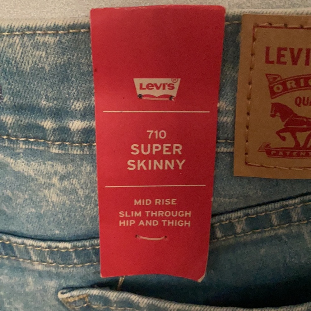 Jeans - Picture 3 of 5